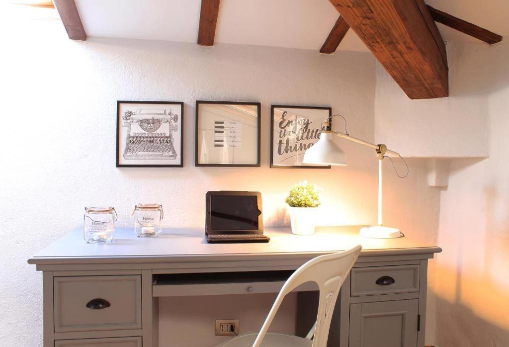 Accanto Al Centro B&B Prato  Dış mekan fotoğraf