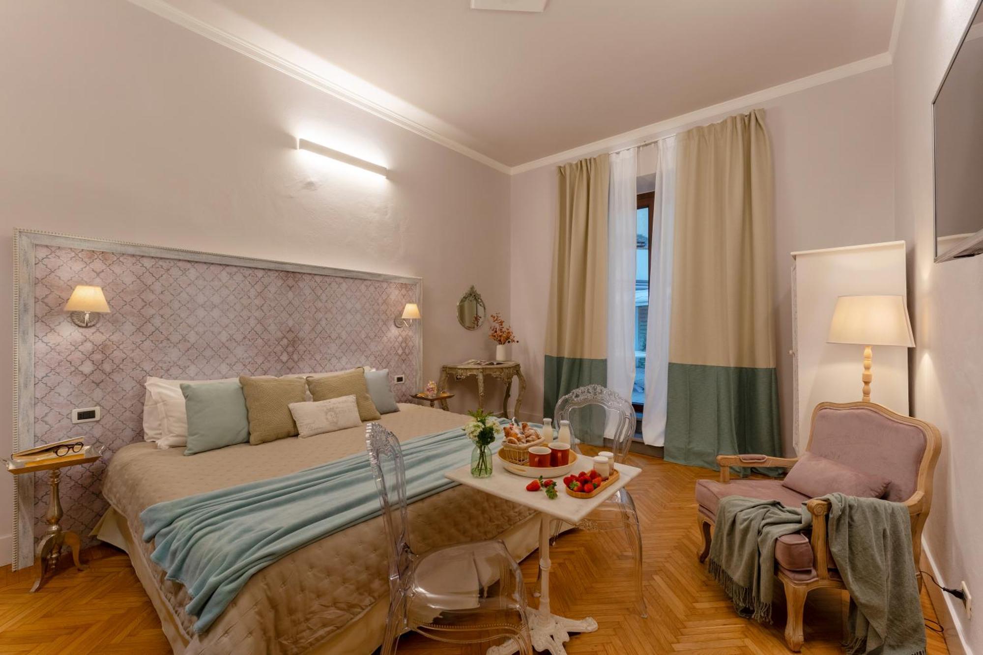 Accanto Al Centro B&B Prato  Dış mekan fotoğraf
